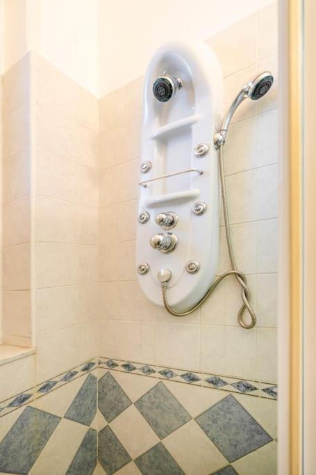 Oasi Corso Italia Apartment Bari Ngoại thất bức ảnh
